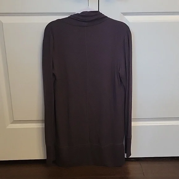 Athleta Pranayama Wrap - Picture 2 of 5